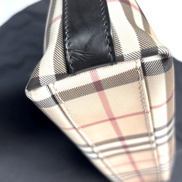 AUTHENTIC BURBERRY NOVA CHECK MEDIUM SHOULDER
HANDBAG - T-02-2 - Picture 11 of 17